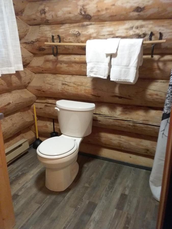 Wells Gray Guest Ranch Clearwater Exterior photo