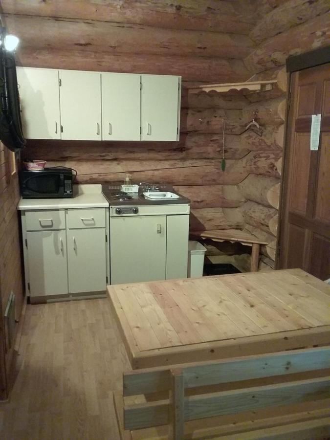 Wells Gray Guest Ranch Clearwater Exterior photo