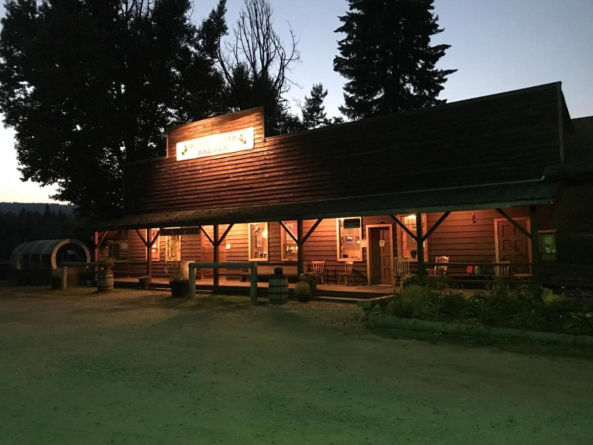 Wells Gray Guest Ranch Clearwater Exterior photo