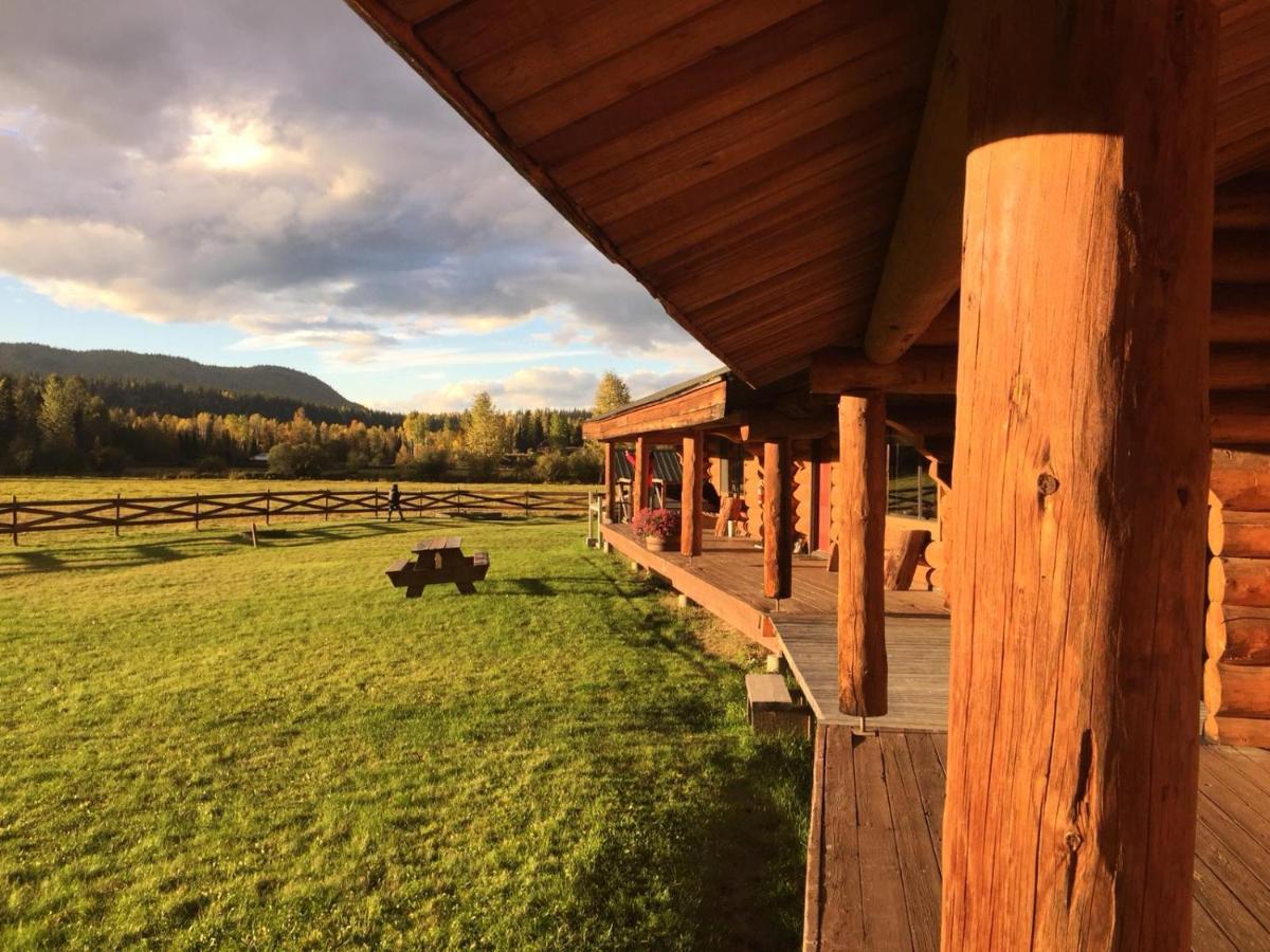 Wells Gray Guest Ranch Clearwater Exterior photo