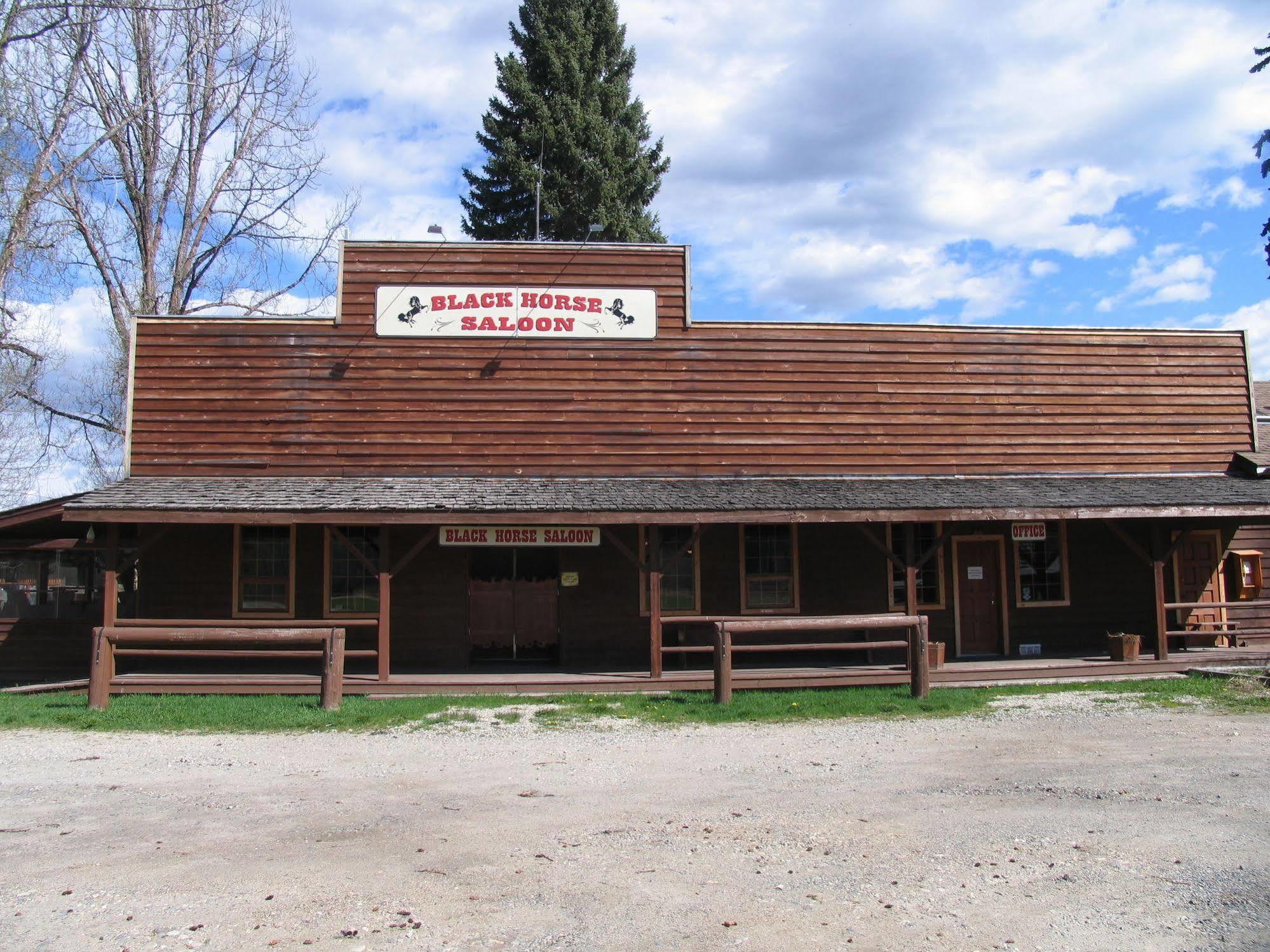 Wells Gray Guest Ranch Clearwater Exterior photo