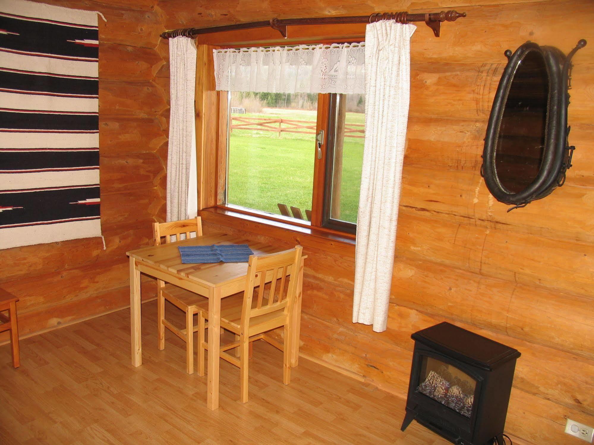 Wells Gray Guest Ranch Clearwater Exterior photo