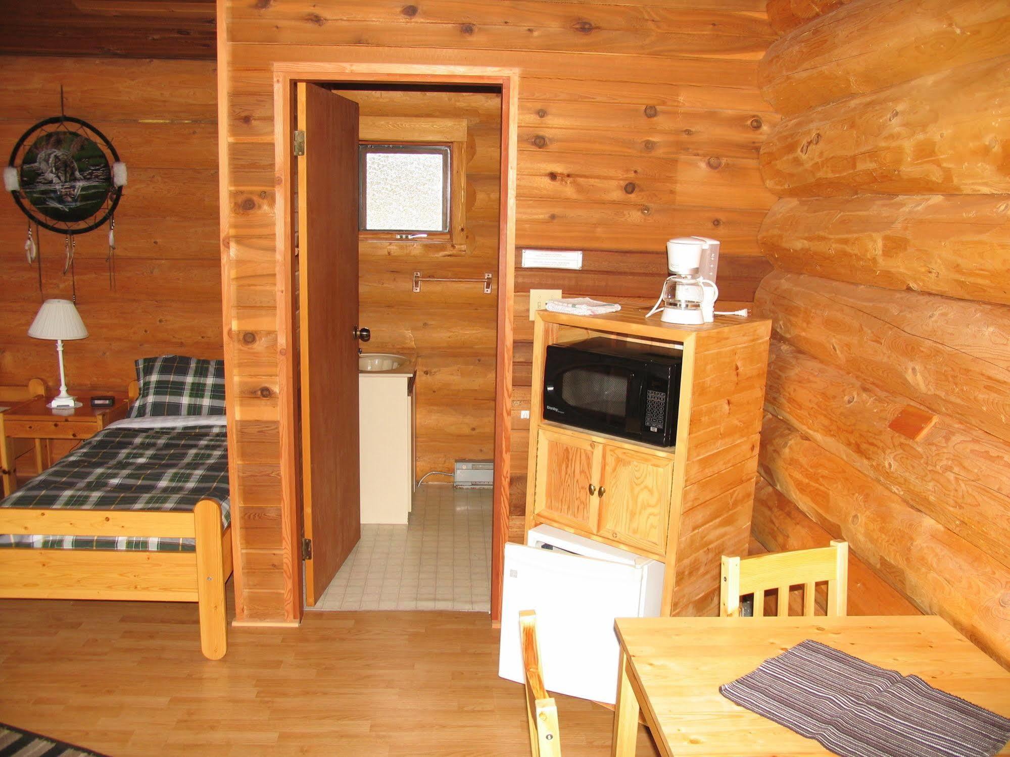 Wells Gray Guest Ranch Clearwater Exterior photo