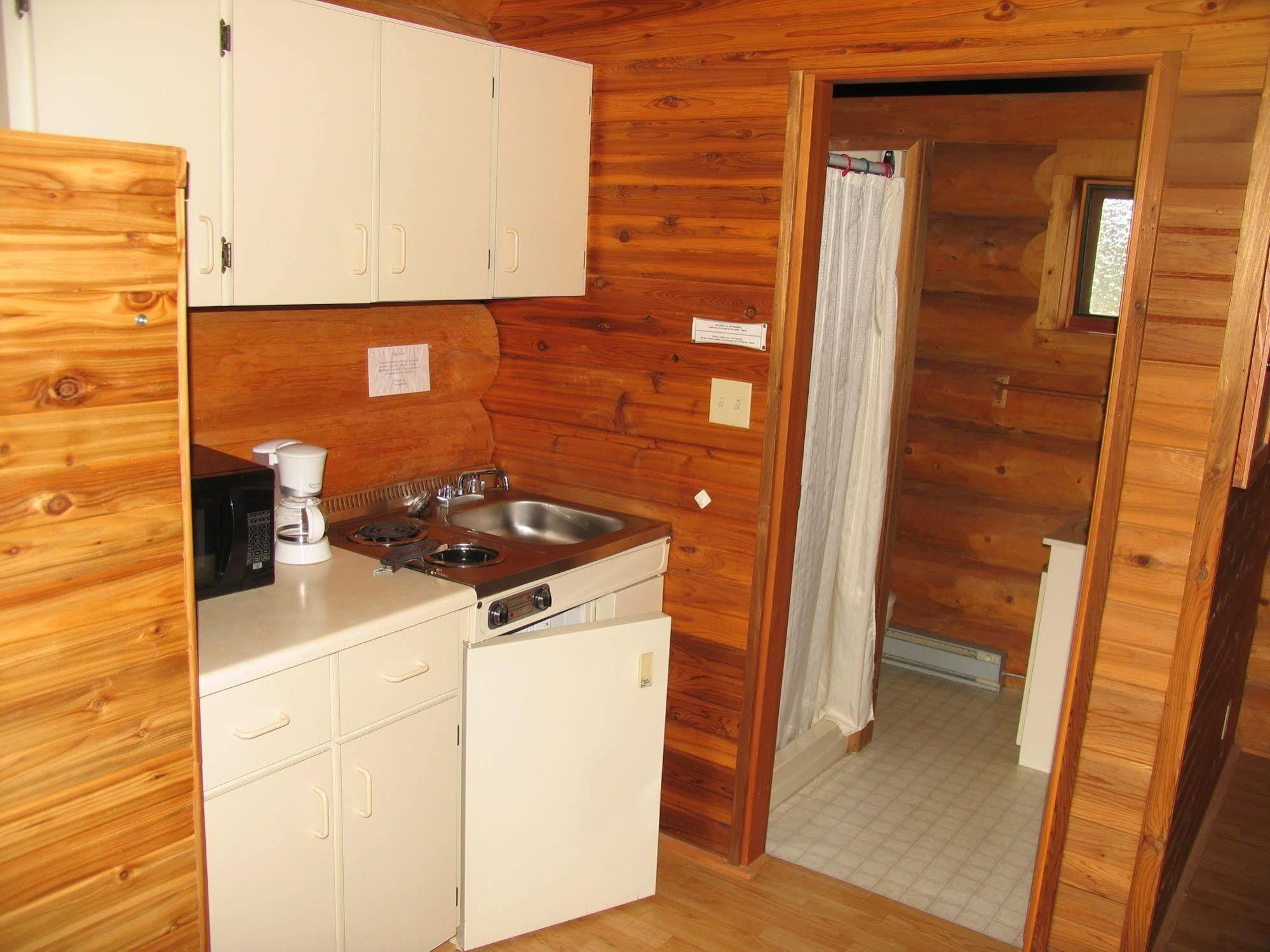 Wells Gray Guest Ranch Clearwater Exterior photo