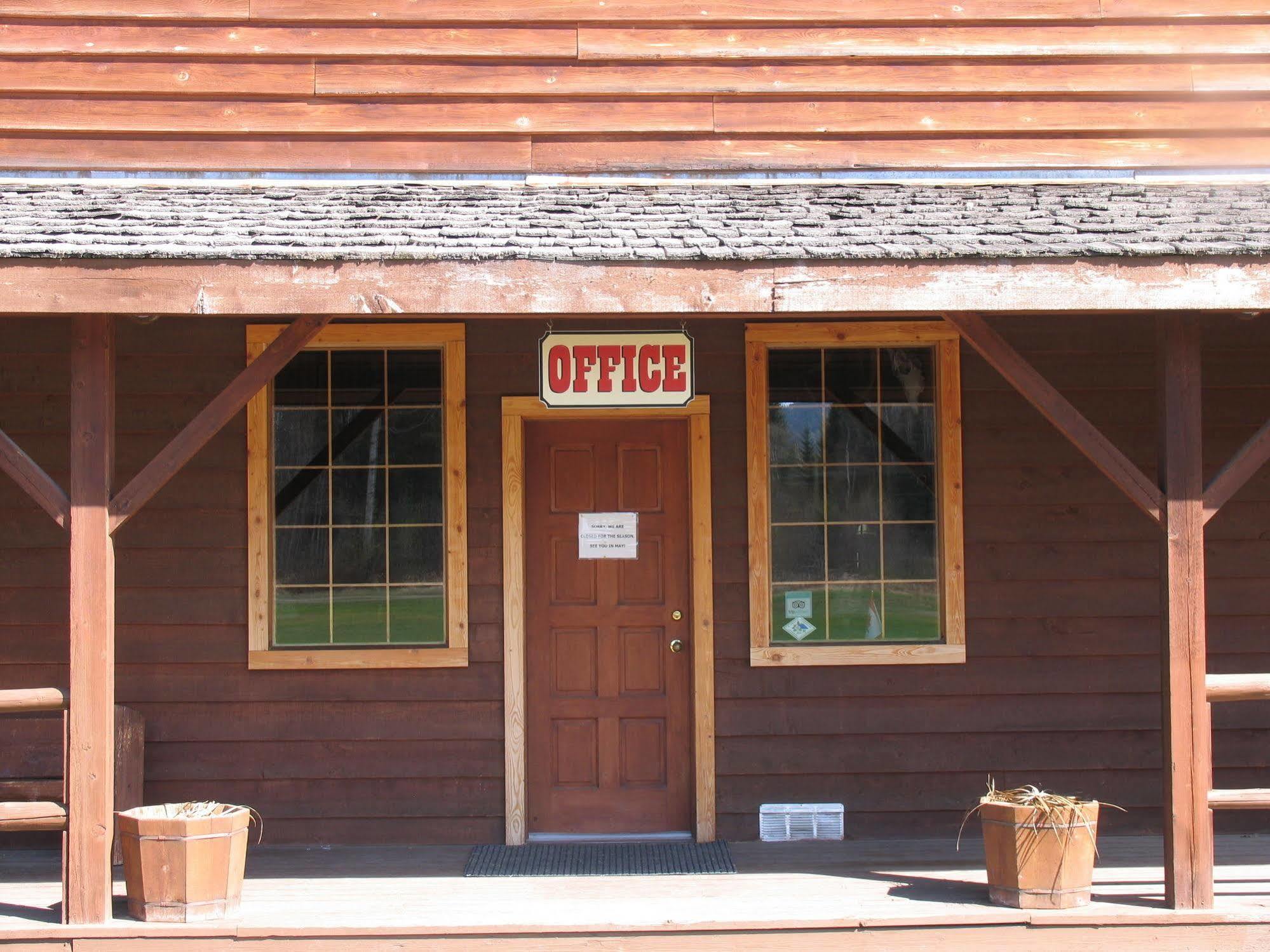 Wells Gray Guest Ranch Clearwater Exterior photo